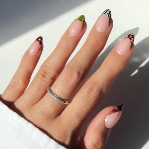 Glamnetic Press On Nails – Short Almond, Velvet Fake Nails 30 Pc Full Kit(4 The Glamsquad)